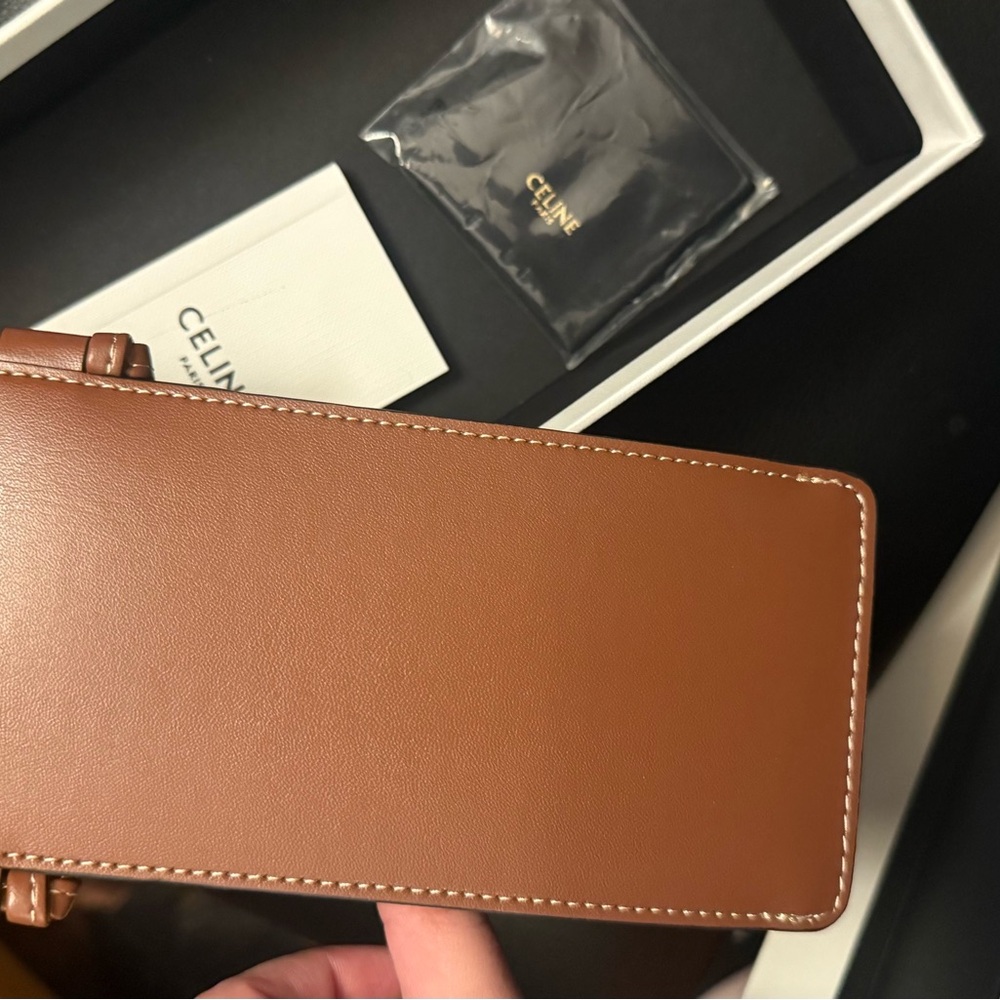 Celine Tan Leather sunglasses case. - Picture 2 of 3